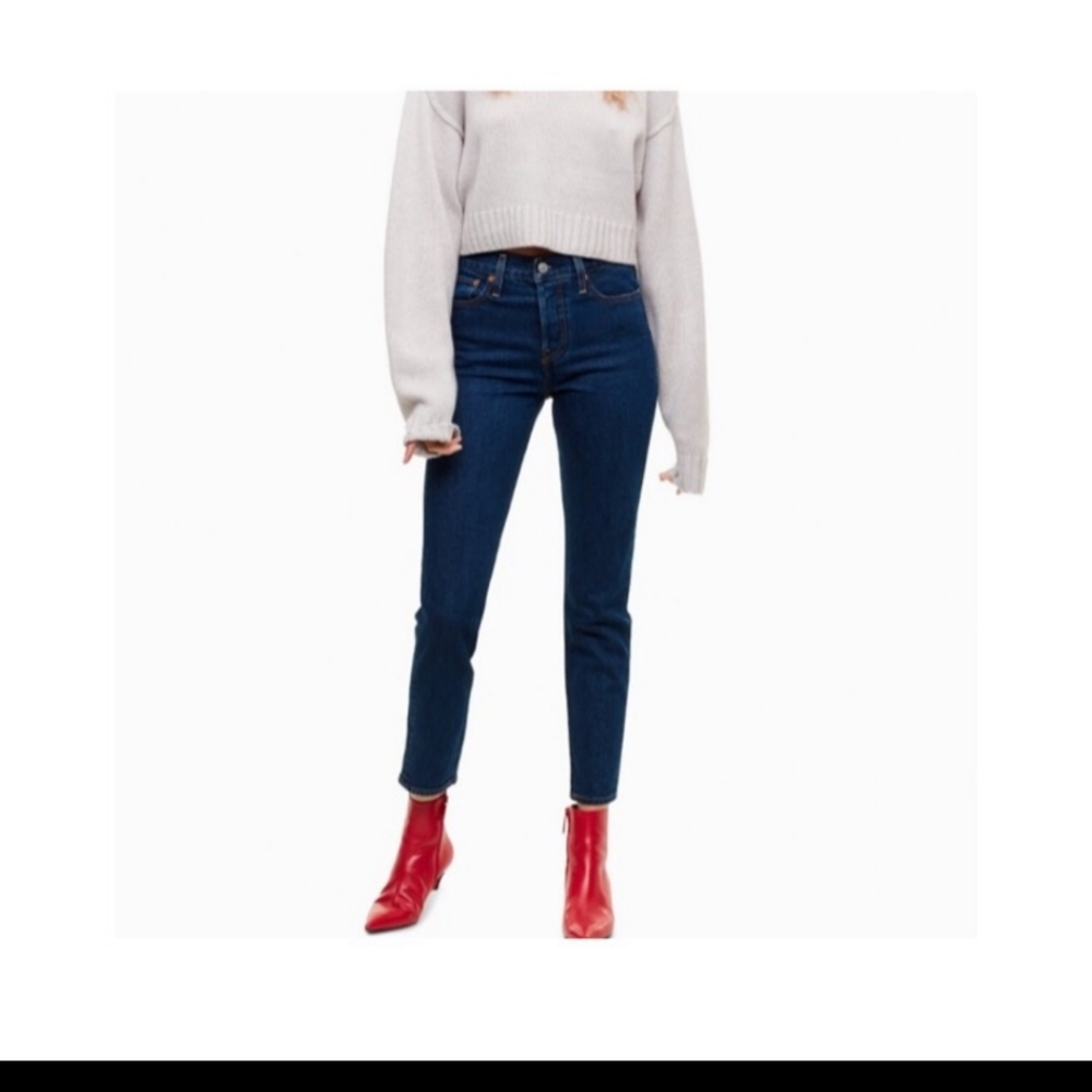 NWT Levi's Wedgie Jeans Size 25